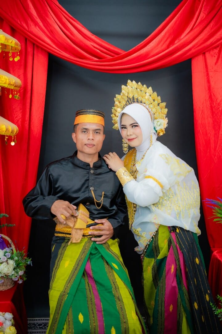 2a00957a77fa4b83ba5e13b764201d5a-1