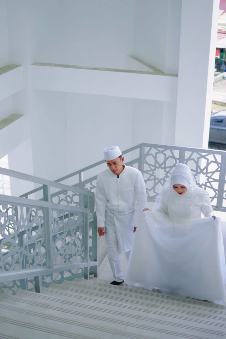 deed9652-d86f-416d-b752-c304910170f5