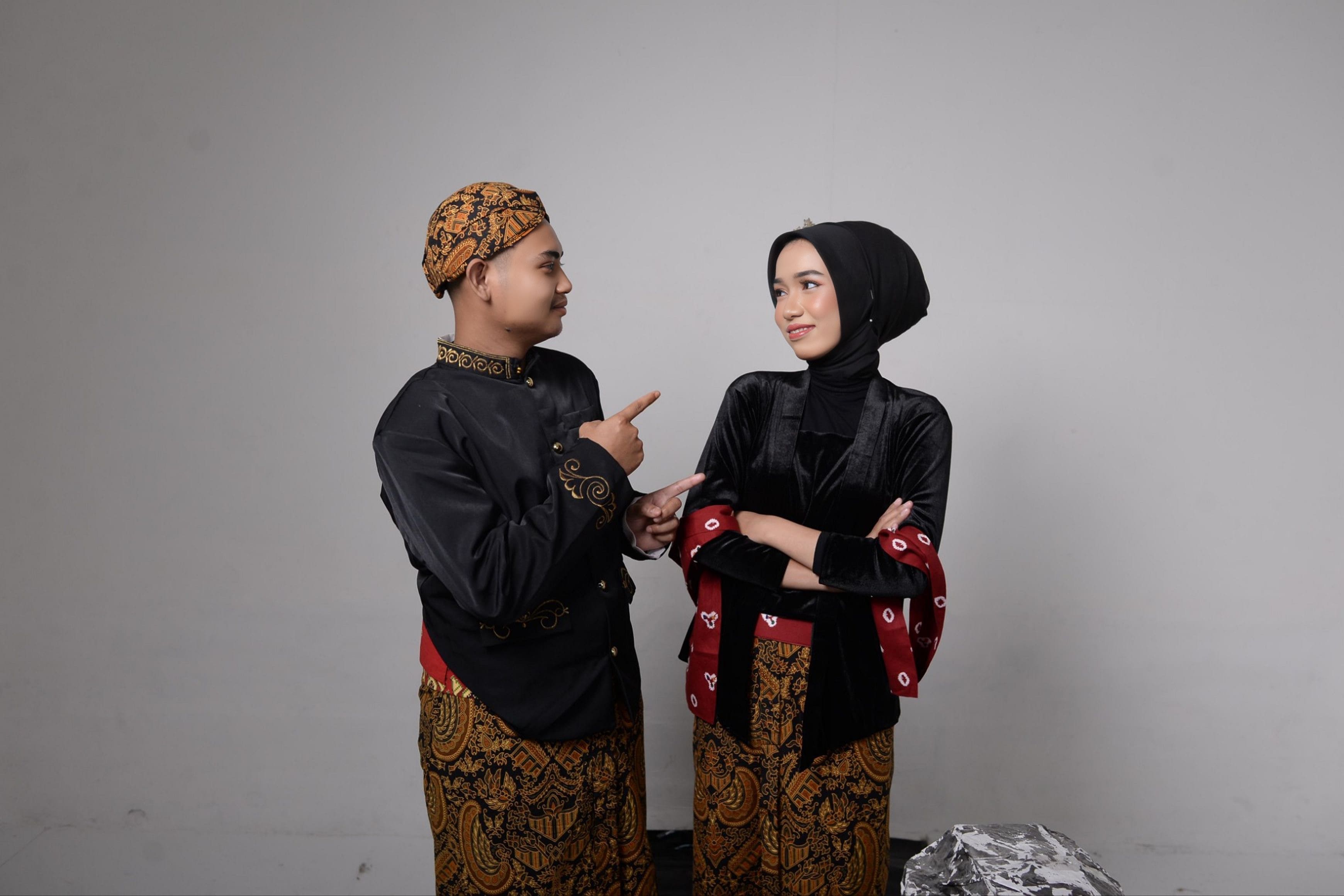 f16f3839-13e7-41ea-bf39-2bf637bb253a-Putri-Nelasari