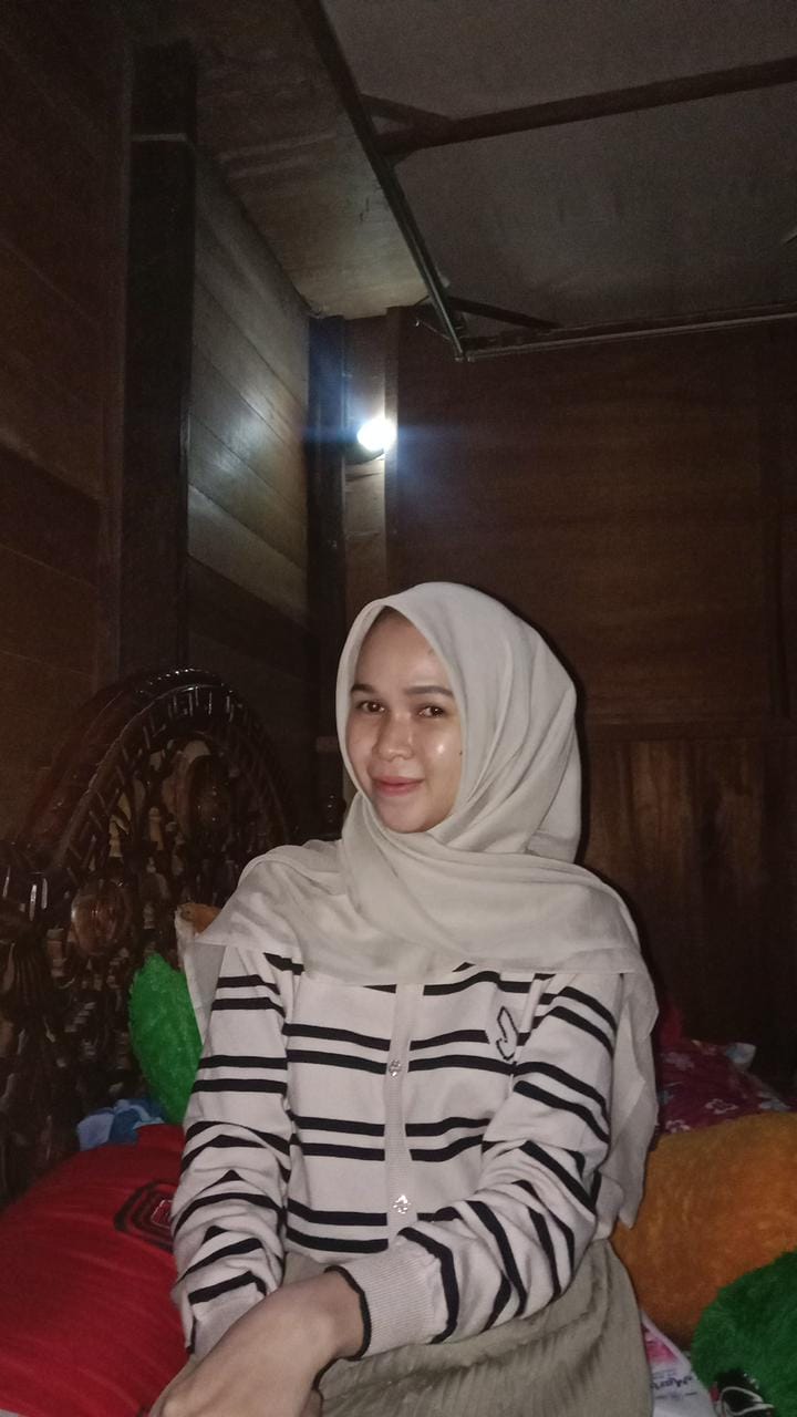 Gambar-WhatsApp-2025-12-01-pukul-22.34.49_90922bbd-foto-mempelai-cewe